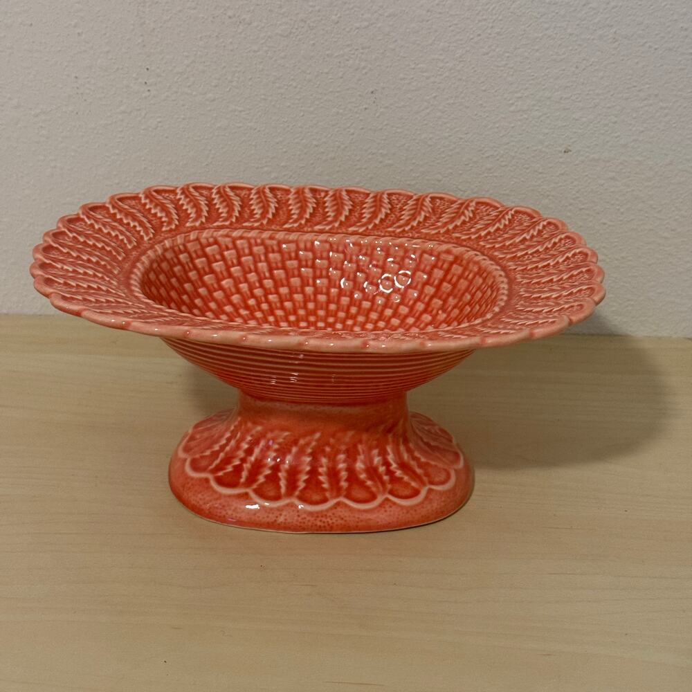 Vtg Bordallo Pinheiro Salmon Pink Basket Weave Fruit Bowl Portuguese Majolica